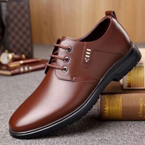 Thick-soled lace-up work shoes